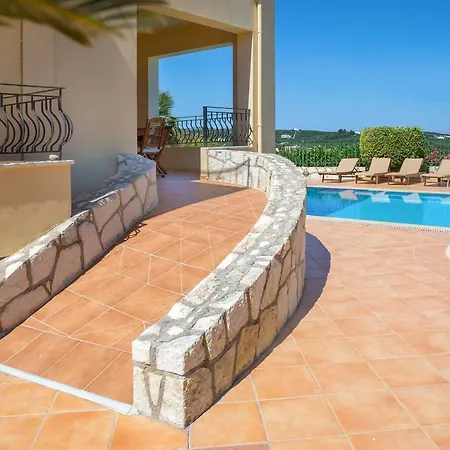 Pasiphae Ii Villa *