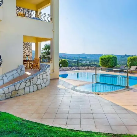 Villa Pasiphae Ii *